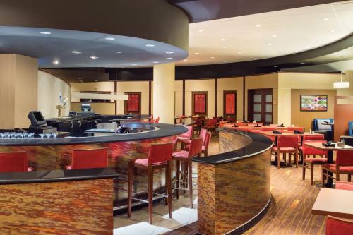 Εστιατόριο ή άλλο μέρος για φαγητό στο Courtyard by Marriott Oklahoma City Downtown
