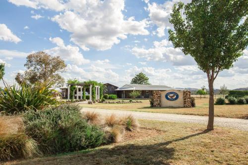 Κήπος έξω από το Owl Head Lodge