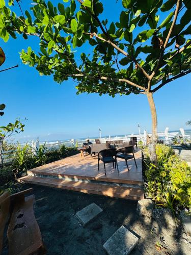 Balcone o terrazza di Villa Roco Private Beachfront Villa at Elyu