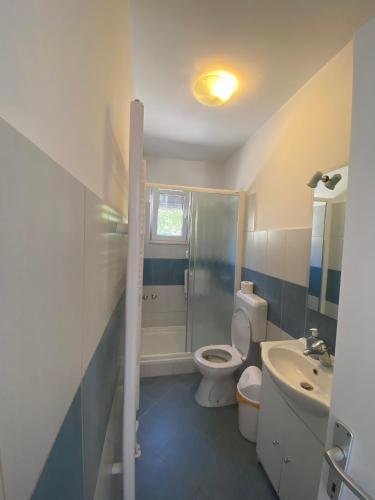 Apartments by the sea Brodarica, Sibenik - 23656