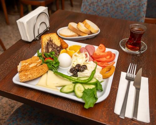 Jídlo v hotelu nebo okolí