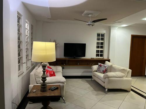 Et tv og/eller underholdning på Vila Esperanza