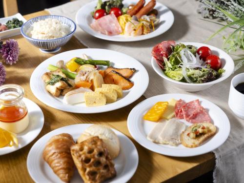 Makanan di atau berdekatan hotel