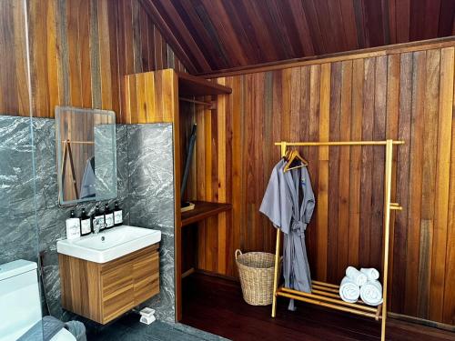 Koupelna v ubytování Poonsiri Resort Aonang-SHA Extra Plus