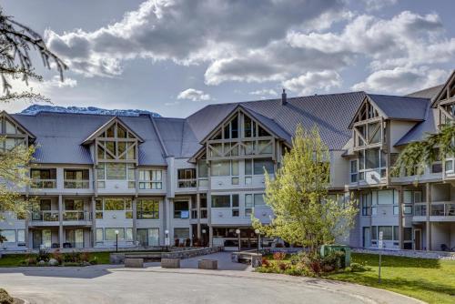 Fotografie z fotogalerie ubytování Greystone Lodge 408 Luxury v destinaci Whistler