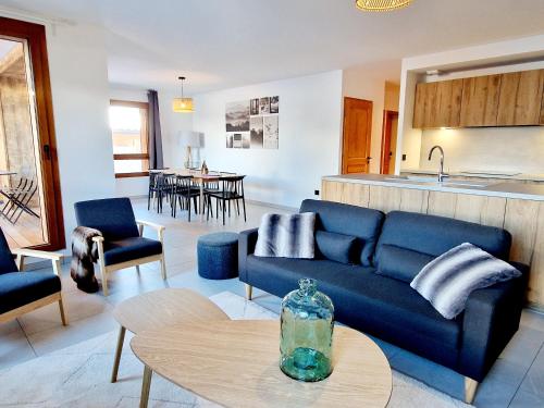 Appartement Neuf 5 pièces à 20m des pistes avec garage double - FR-1-755-37