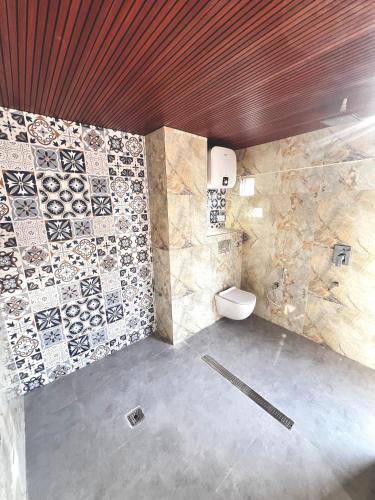 Ένα μπάνιο στο Bhoora House