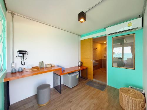 Kuchnia lub aneks kuchenny w obiekcie C smile samed resort