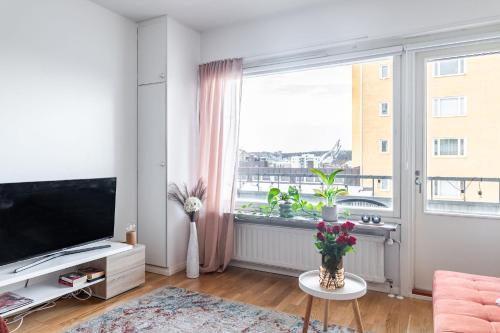 Gallery image of Modern & Central Studio Apartment with Balcony in Lahti