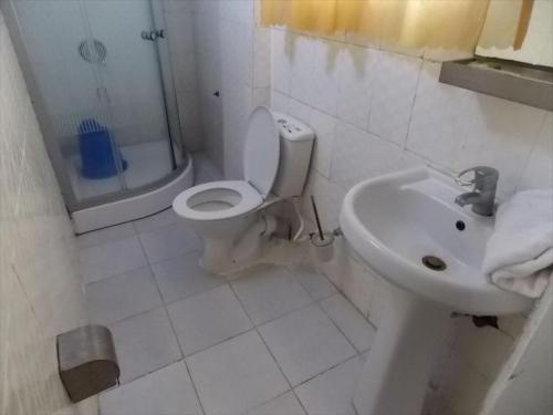 Un baño de Mikagn Hotels and Suites - Deluxe