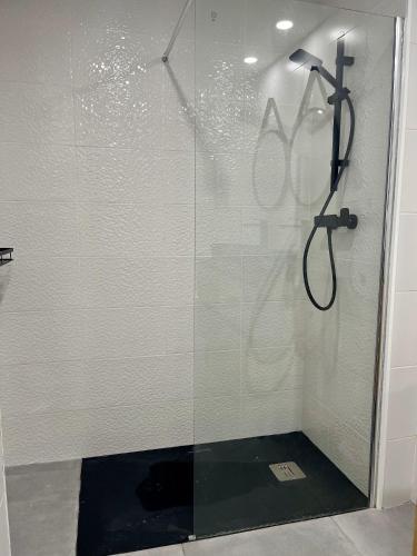 New Spacious Family Apartment 3 Bedrooms Pool 5 Min from the Sea