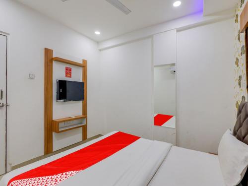 Gallery image of Hotel O MD GRAND AC Rooms in Vadodara