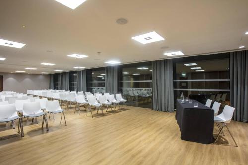 Courtyard by Marriott Edinburgh West photo 30
