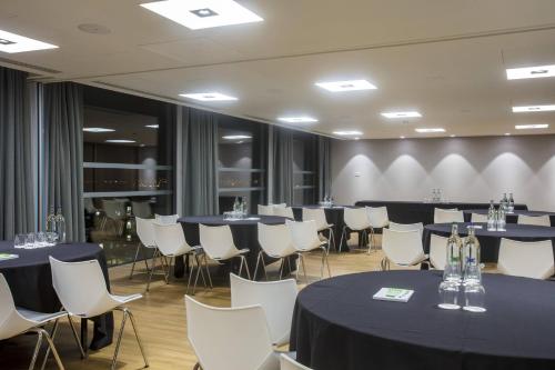Courtyard by Marriott Edinburgh West photo 35