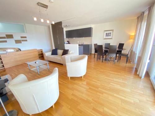 174 Close To Unil EPFL spacious modern and free parking included