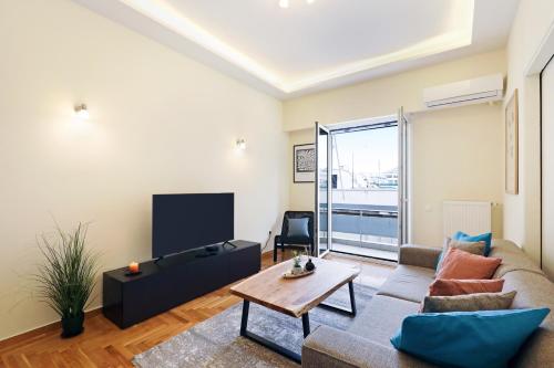 Embassy Residence - 3 Bedroom - Greecing