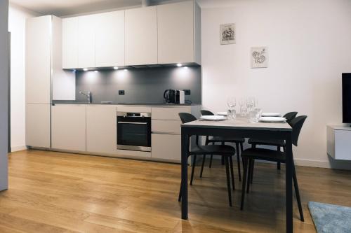 ComeCasa modern Terraced & Palestra Apartment