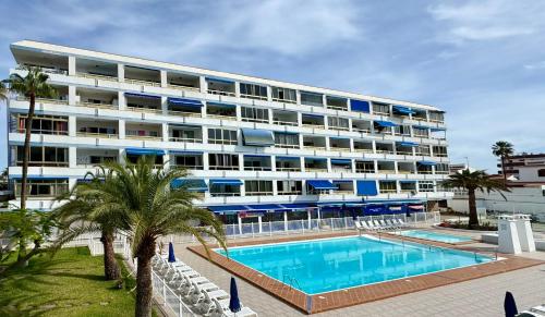 Playa del Inglés 5 min walk from Yumbo! 304