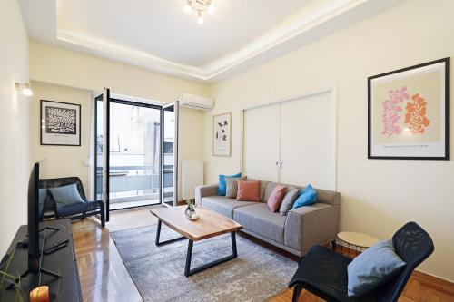 Embassy Residence - 3 Bedroom - Greecing