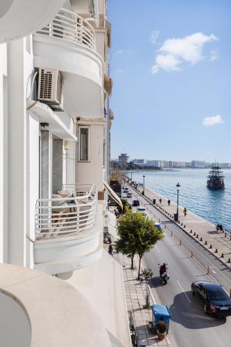 Infinity & Beyond by halu! - Seafront apartments
