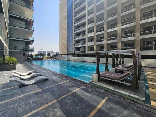 Chic 1 Bed in Creek Side with Terrace