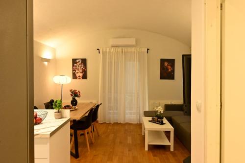 Thessaloniki Downtown Superior Apartment