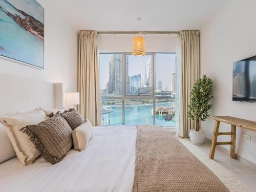 the 'Byron Bay' Condo - Coastal 2BR - Executive Burj Khalifa Suite
