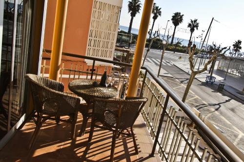 Cristobal Planet Apartment