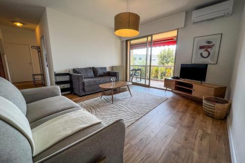 Carla - vue mer clim wifi parking - by TGB