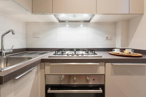 Via Palazzuolo 87 - Florence Charming Apartments - Newly Renovated Elegance and Style Near Station