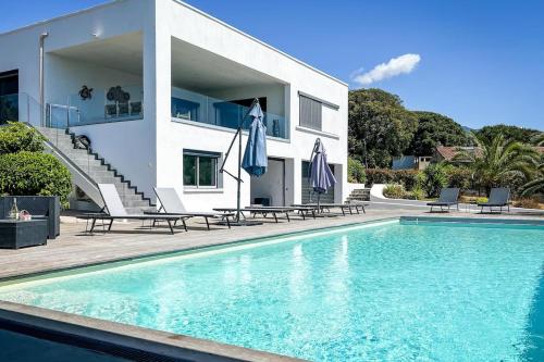 Sasha - Villa Heated pool 8 Bedrooms - by TGB
