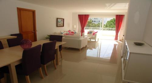 Lovely Penthouse Apartment in Bellresguard