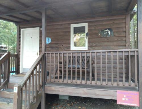 Gambar di galeri bagi Rustic Cabin in Smoky Mountain di Gatlinburg