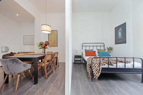 St Peter Giant Apartment