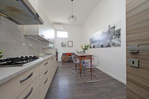 St Peter Giant Apartment