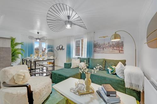 Ảnh trong thư viện ảnh của Velvet Escape, A Stylish 2-Bedroom London Getaway - Sleeps 6 ở Dagenham