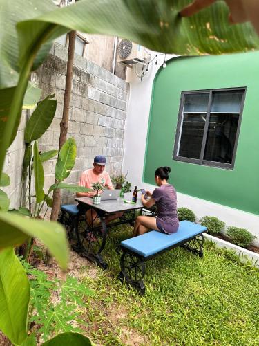 Clientes alojados en Gito Hostel Hoian