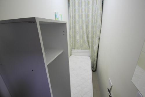Charming Small Rooms for Girls in Dubai Marina photo 3