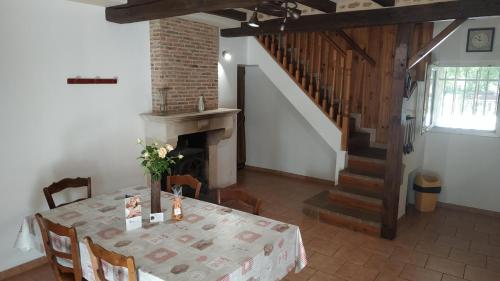 Photo de la galerie de l'établissement Le moulin neuf - l'aubepine, à Chalandray