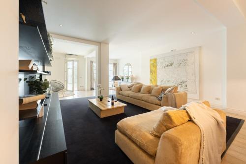 Via del Campuccio, 72 - 300 sqm Luxurious with Parking and Private Terrace - Florence Charming Apartments