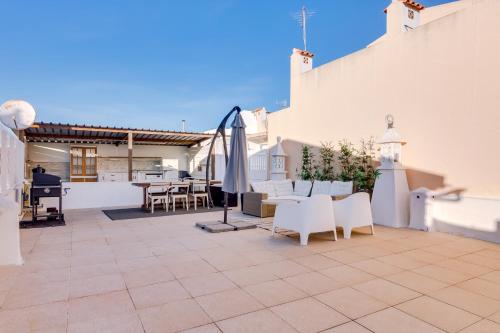 Apartment with Rooftop and work space in Quarteira