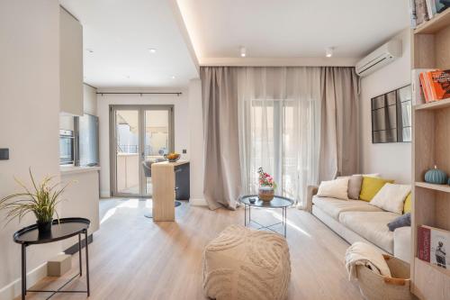 Lykavittos hill- penthouse