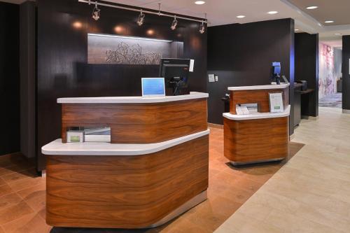 a counter in a store with a counter top at Courtyard by Marriott Columbia Northeast/Fort Jackson Area in Columbia