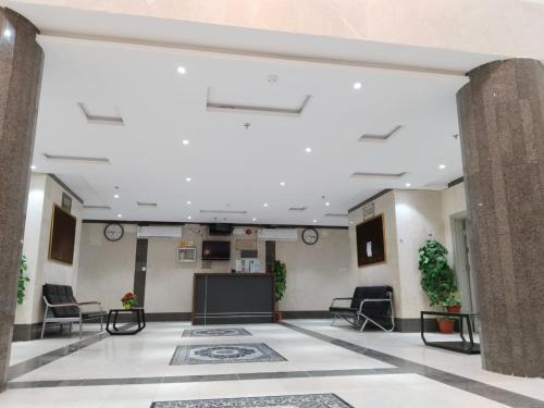 Hall ou réception de l'établissement فندق مناسك وقف عبدالقادر نصير