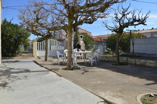 Photo de la galerie de l'établissement SP000-006 Maison 5 pièces SAINT PIERRE LA MER, à Saint Pierre La Mer