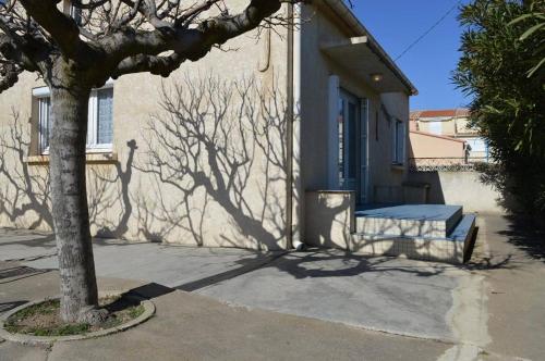 Photo de la galerie de l'établissement SP000-006 Maison 5 pièces SAINT PIERRE LA MER, à Saint Pierre La Mer