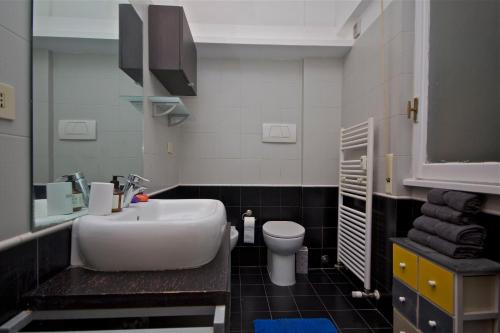Porta Portese Happy House by Hili