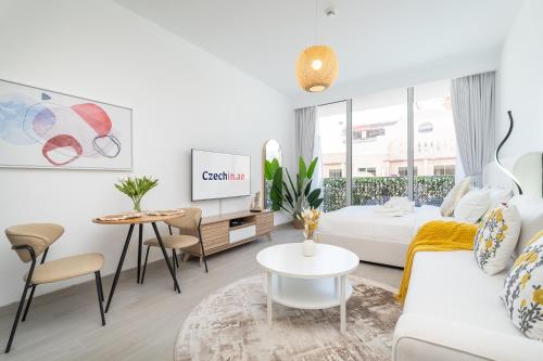 Cozy & Modern Apartment in Luma 21, Relax in JVC
