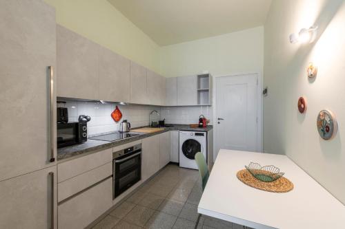 110mq Santa Sofia Apartment, in the center of Milan, 10 min walk from Duomo