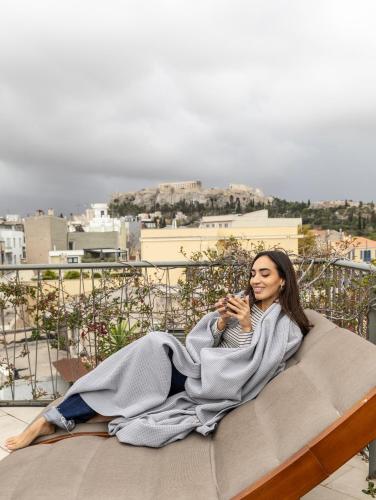 Ein Balkon oder eine Terrasse in der Unterkunft Asomaton by Oniro